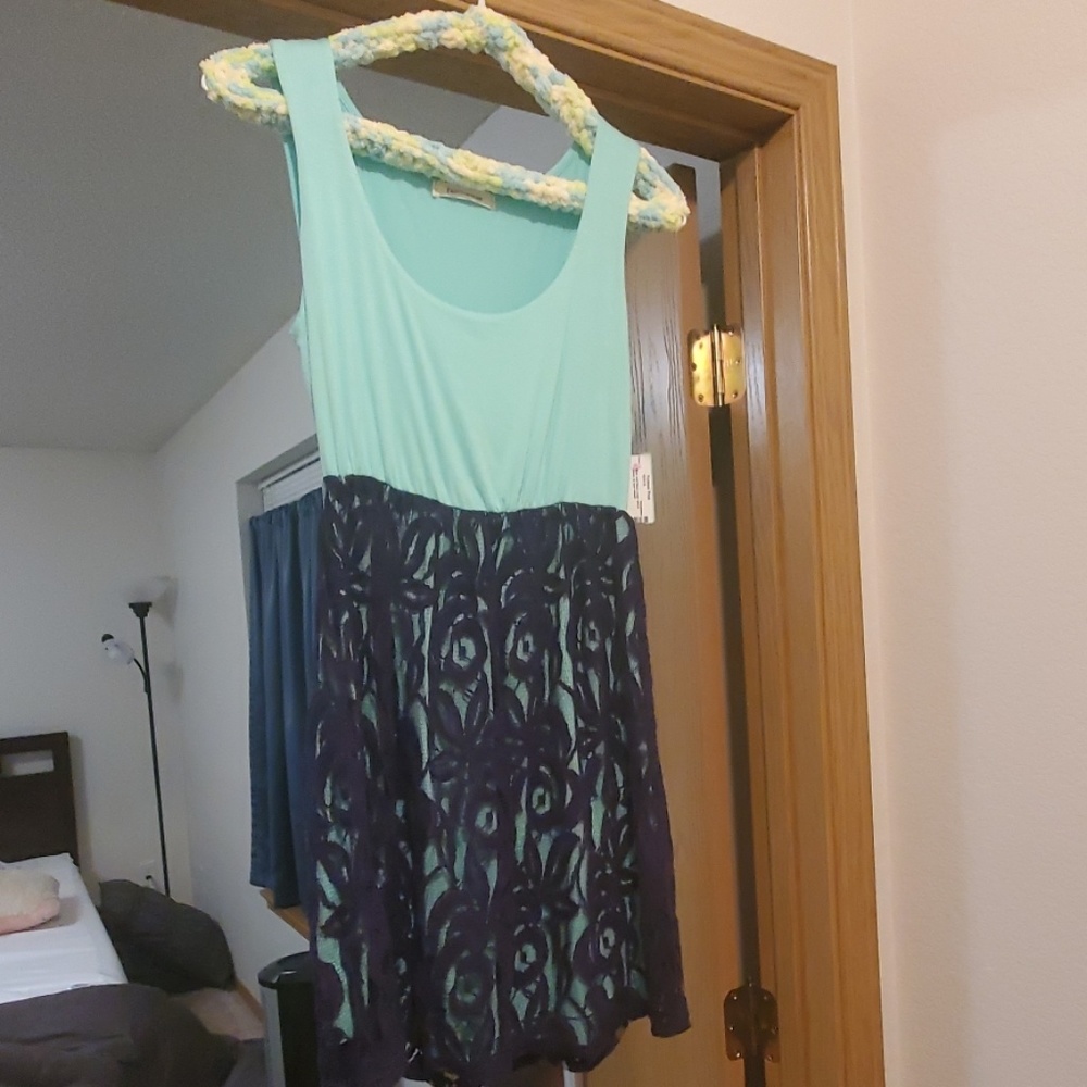 Lace short dress